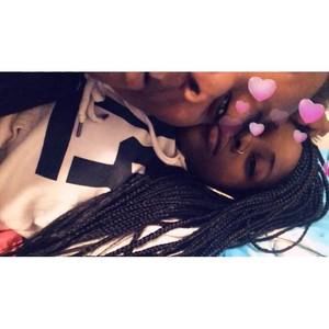 Meet your Posher, Mya